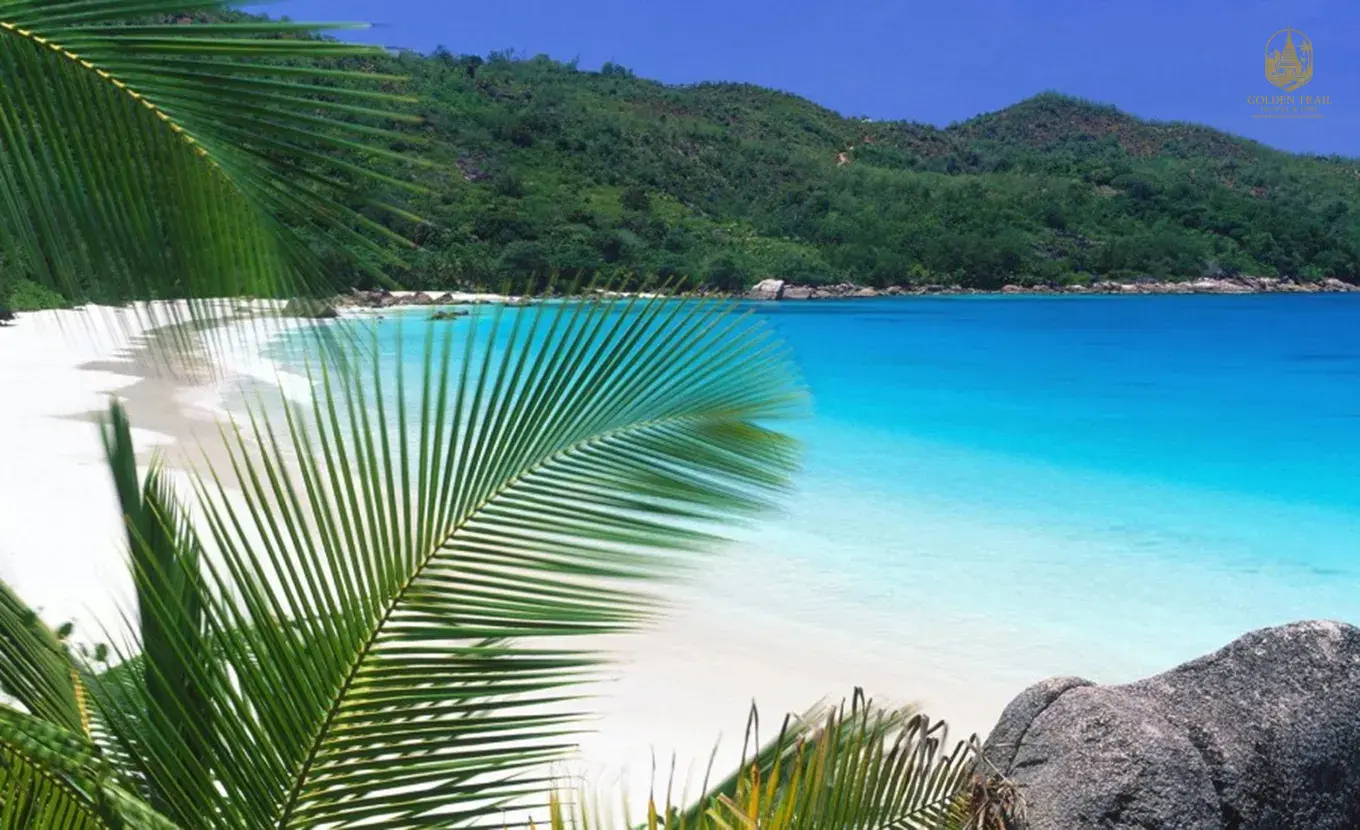 Vietnam Grand Tour: 19-Day North to South Adventure & Con Dao Beach Retreat